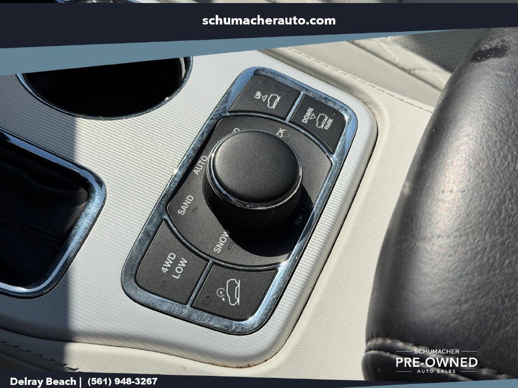 Certified 2020 Jeep Grand Cherokee Summit AWD/4WD image 27