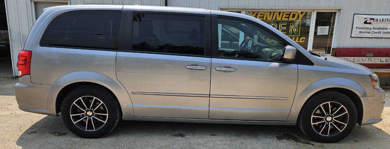 Used 2015 Dodge Grand Caravan R/T FWD image 3