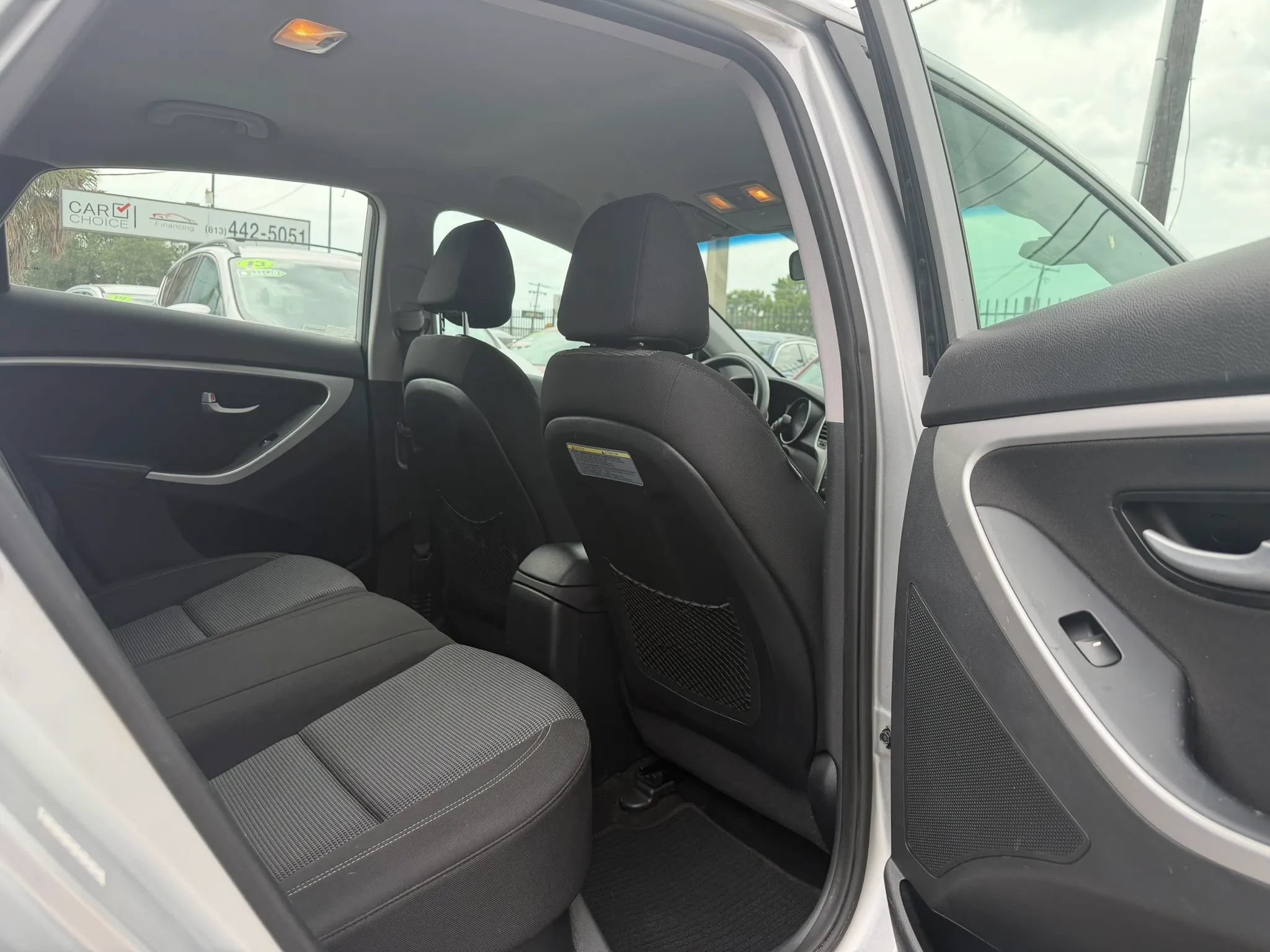 Used 2016 Hyundai Elantra GT FWD image 12