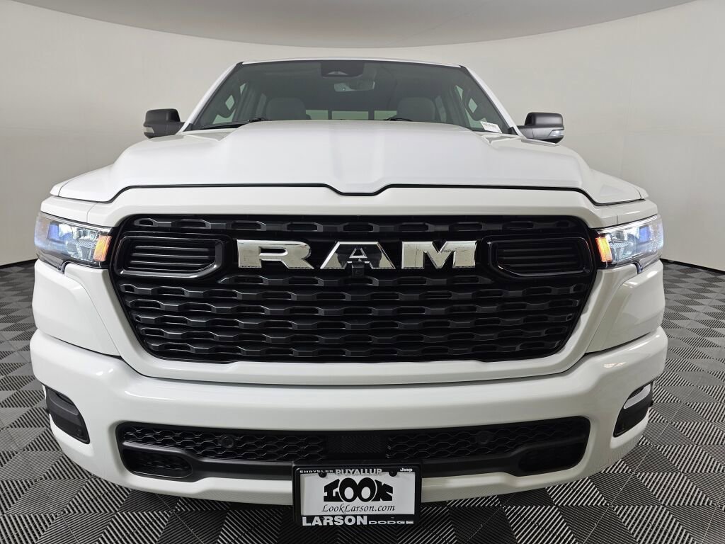 New 2026 RAM 1500 Big Horn AWD/4WD image 9
