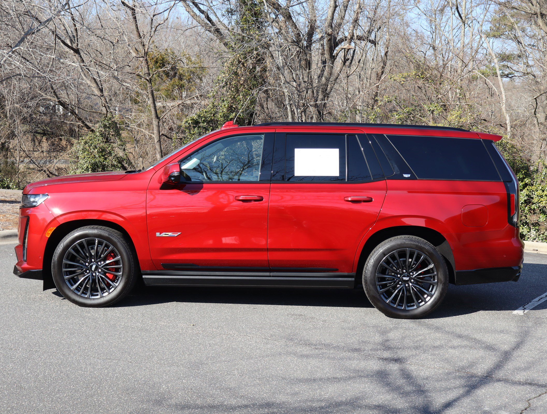 Used 2024 Cadillac Escalade V w/ LPO, ONYX Package image 6