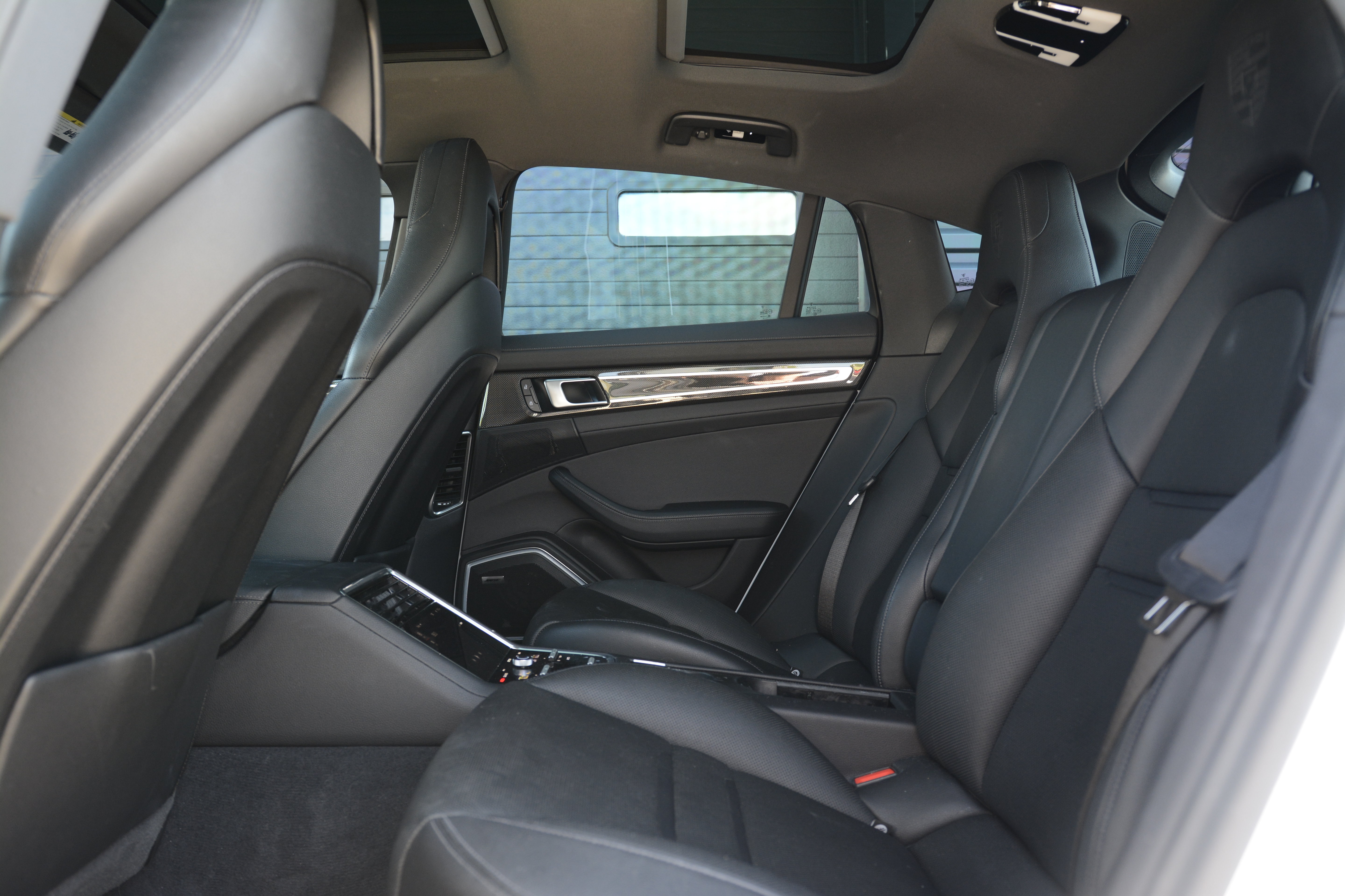 Certified 2023 Porsche Panamera Platinum Edition RWD image 30