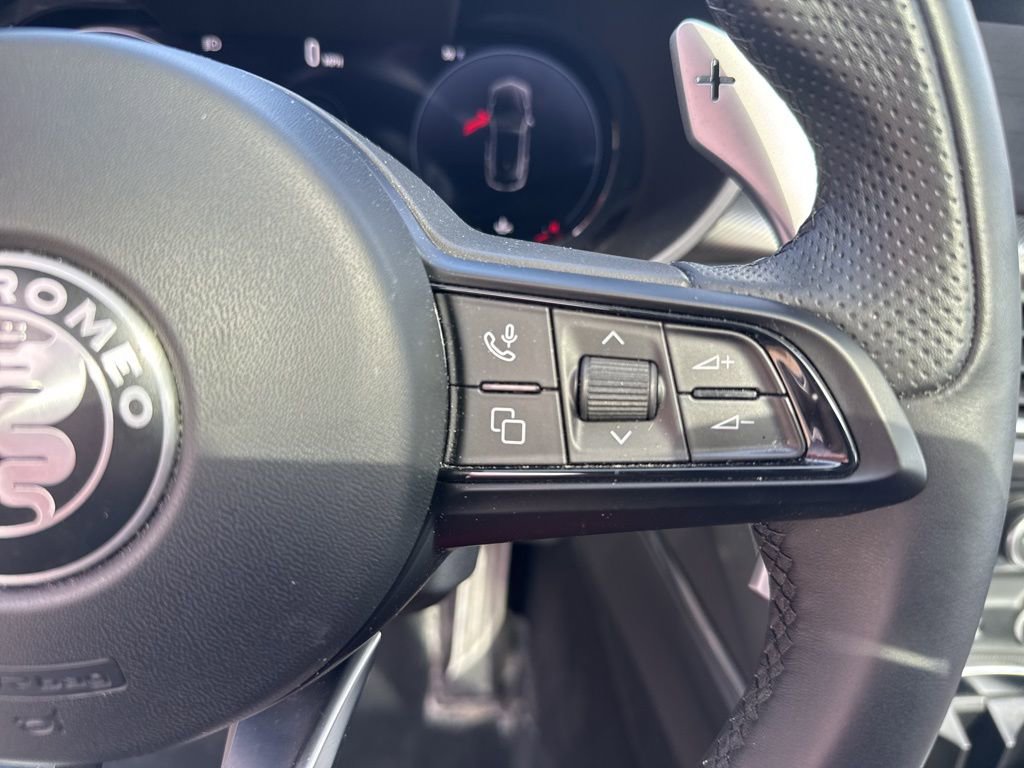 Used 2024 Alfa Romeo Stelvio Veloce image 35