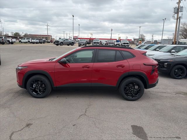 New 2026 Chevrolet Trax LT w/ Midnight Edition image 3