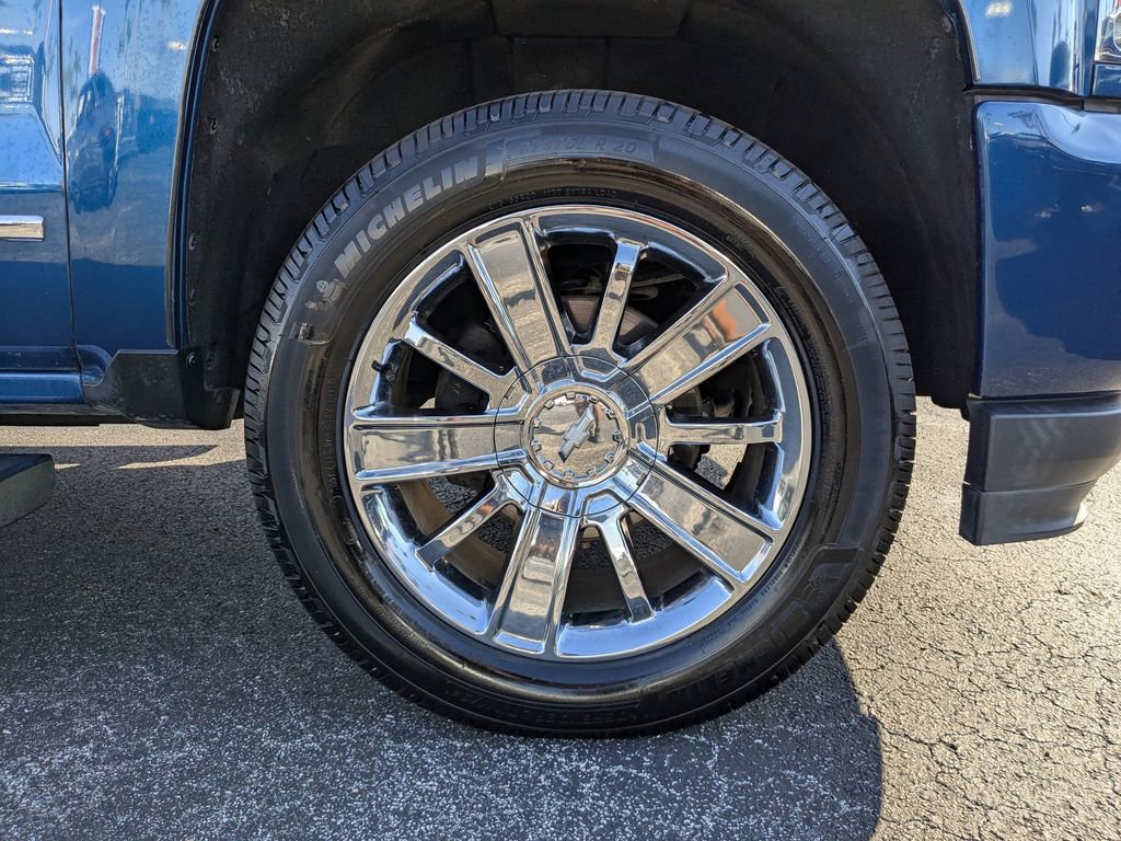 Used 2018 Chevrolet Silverado 1500 High Country image 11