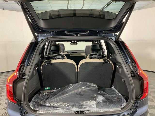 New 2026 Volvo XC90 B6 Plus w/ Protection Package Premier image 34