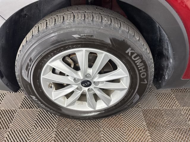 Used 2020 Kia Sorento LX FWD image 30