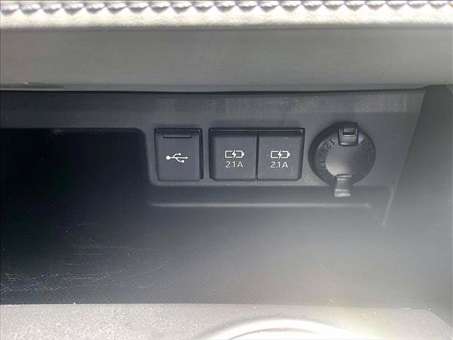 Used 2021 Toyota Highlander XLE FWD image 26