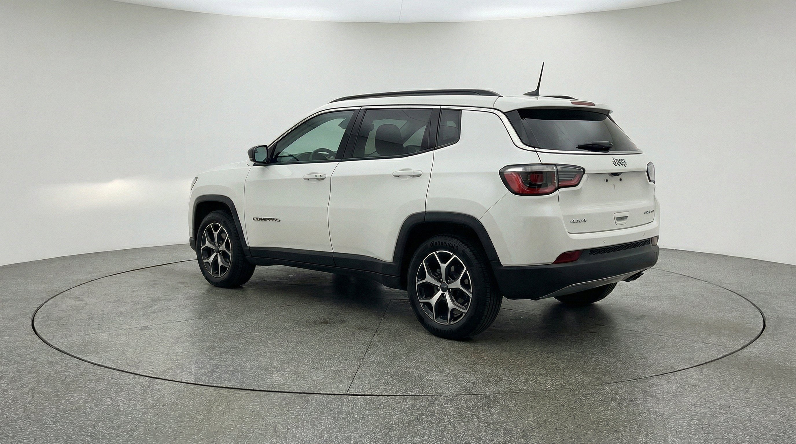 Used 2025 Jeep Compass Limited AWD/4WD image 6