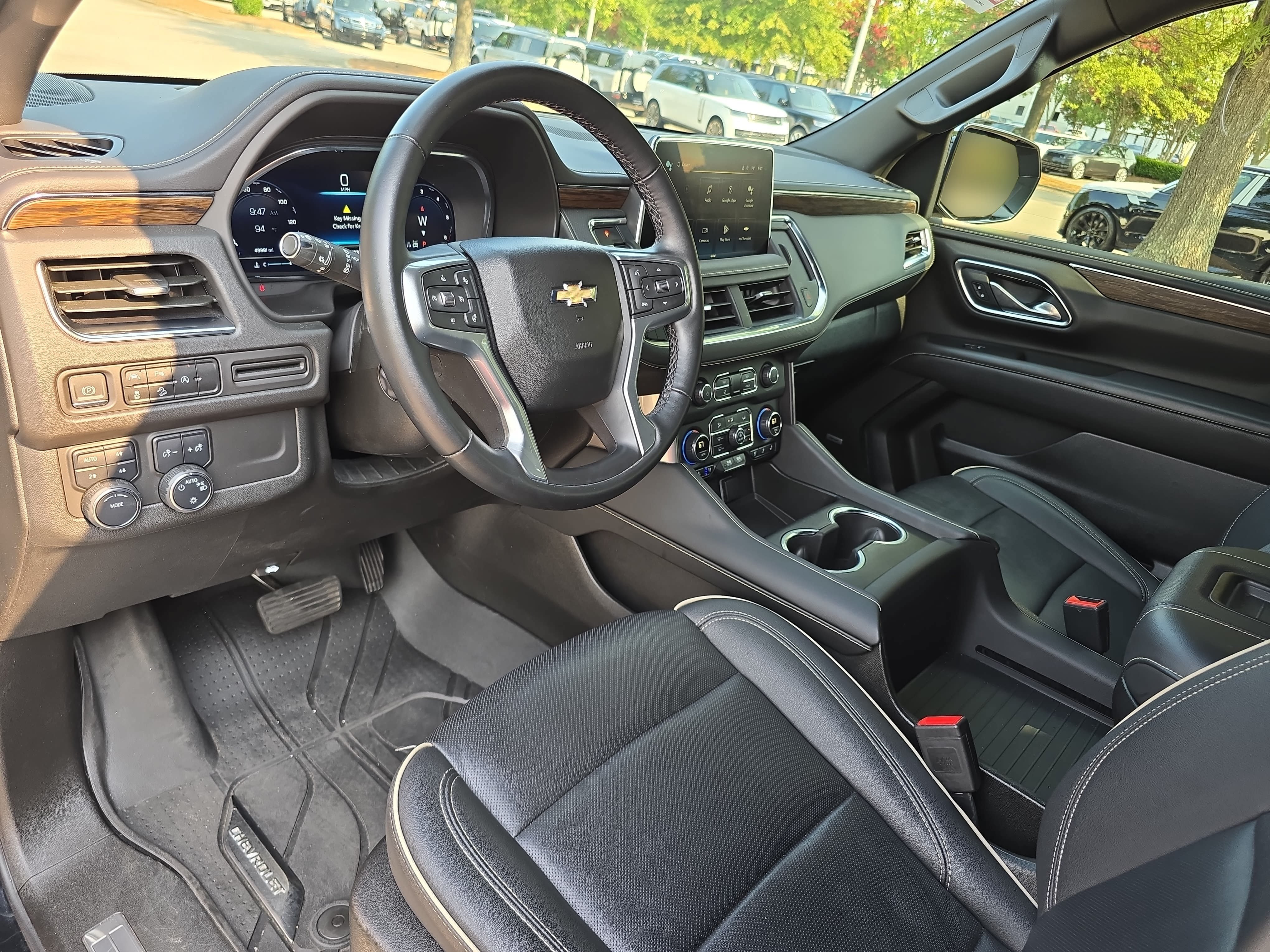 Used 2024 Chevrolet Tahoe Premier AWD/4WD image 17