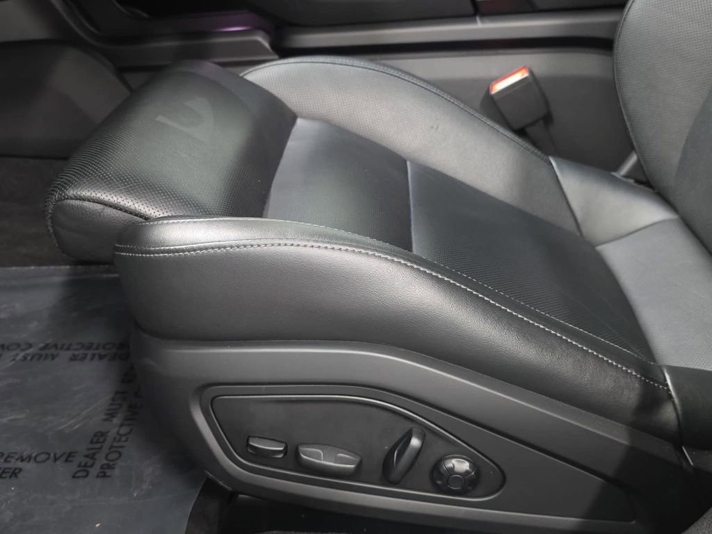 Certified 2023 Porsche Taycan w/ Premium Package RWD image 24