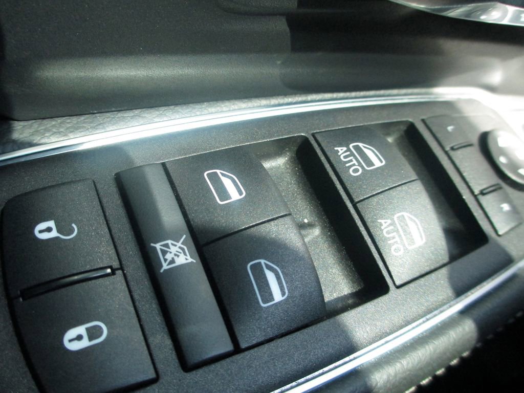 Used 2024 RAM 4500 Laramie AWD/4WD image 27