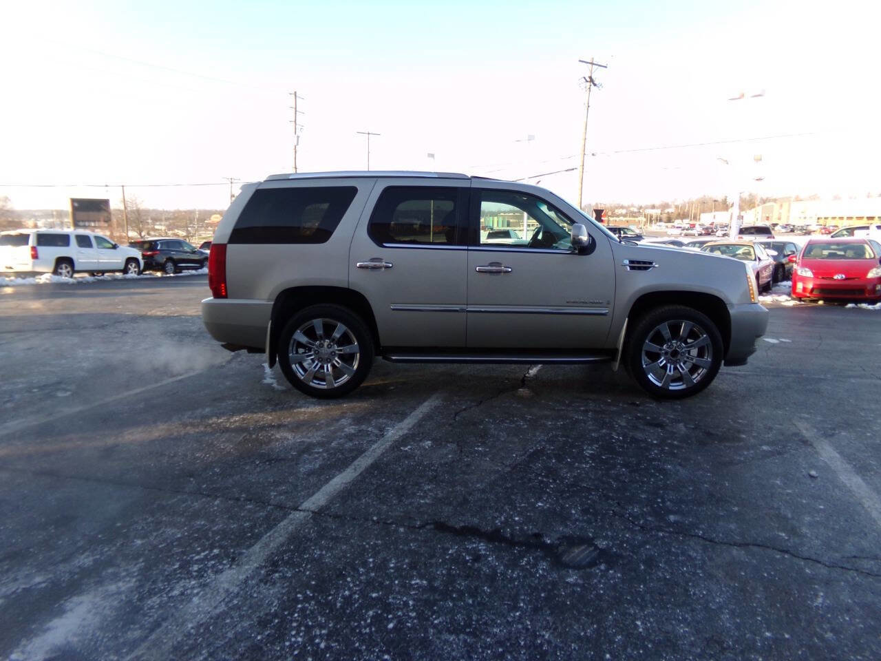 Used 2007 Cadillac Escalade AWD image 5