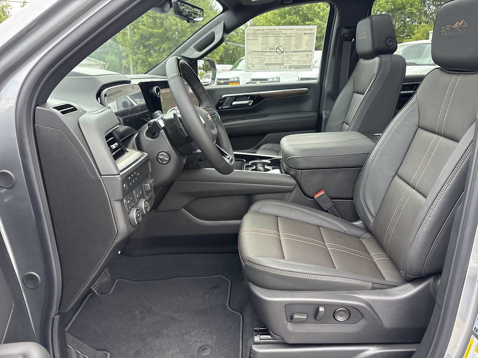 New 2026 Chevrolet Tahoe High Country AWD/4WD image 20