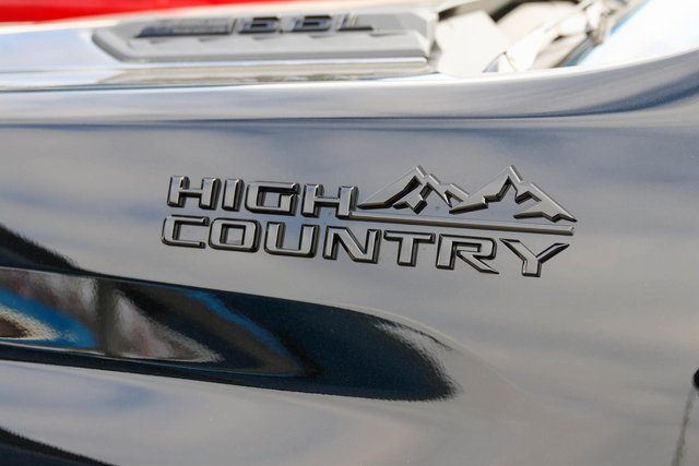 New 2026 Chevrolet Silverado 2500 High Country w/ Midnight Edition image 6