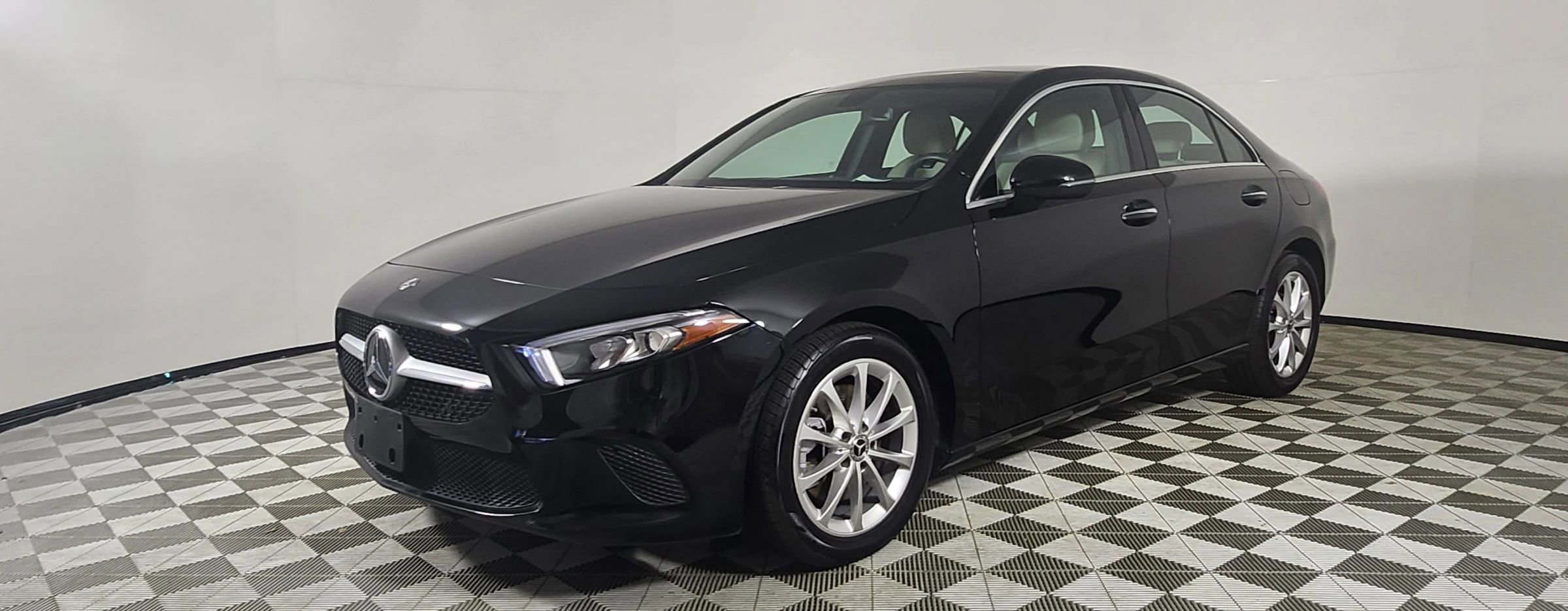 Used 2019 Mercedes-Benz A 220 image 4