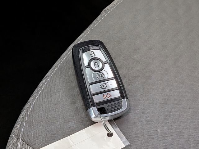 Certified 2022 Ford Escape SE w/ SE Sport Appearance Package image 36