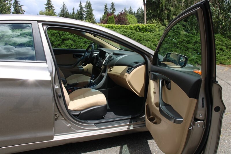 Used 2013 Hyundai Elantra GLS FWD image 13