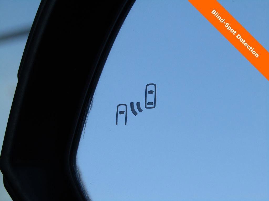 Used 2022 Toyota Tacoma TRD Off-Road w/ Technology Package image 7