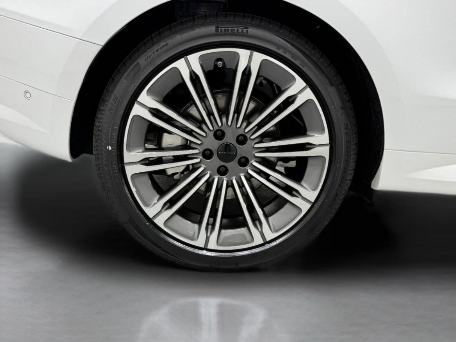 New 2026 Land Rover Range Rover Sport Dynamic SE image 8