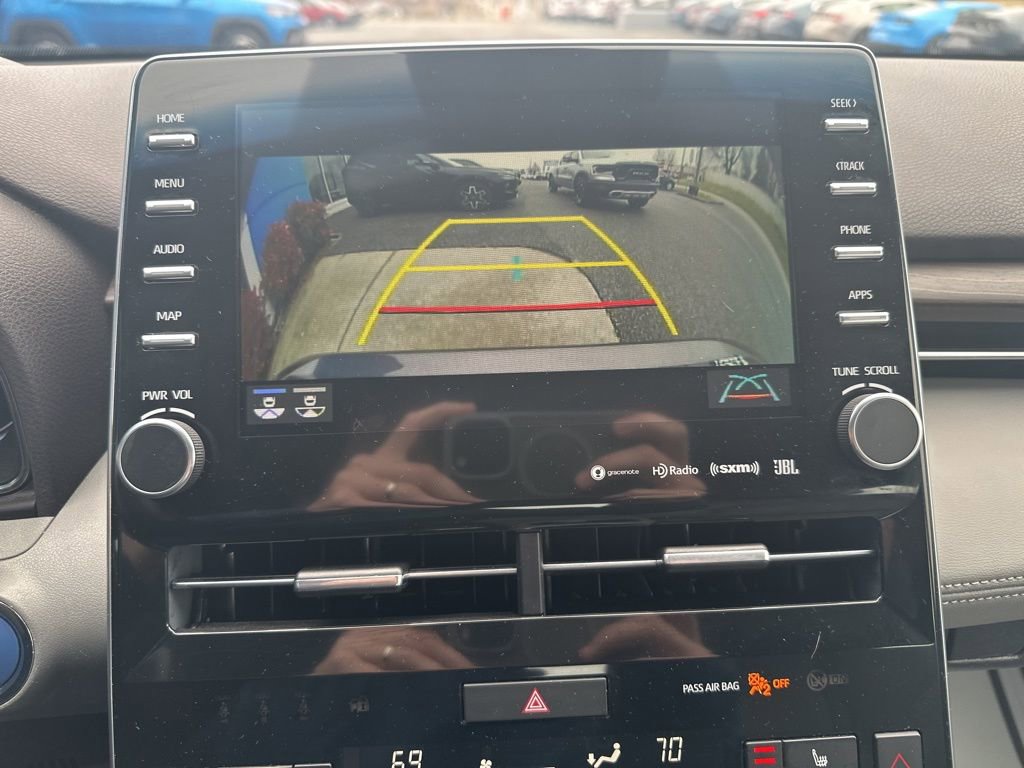 Used 2019 Toyota Avalon XLE w/ Moonroof Package image 20