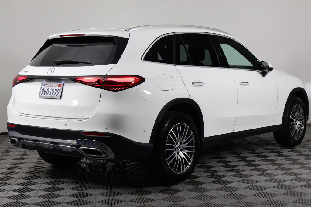 Certified 2026 Mercedes-Benz GLC 300 image 4