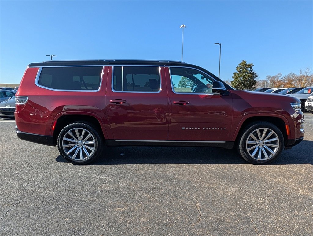 Used 2023 Jeep Grand Wagoneer L Series II image 3