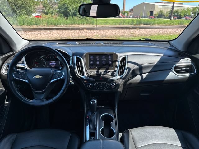 Used 2021 Chevrolet Equinox Premier AWD/4WD image 12