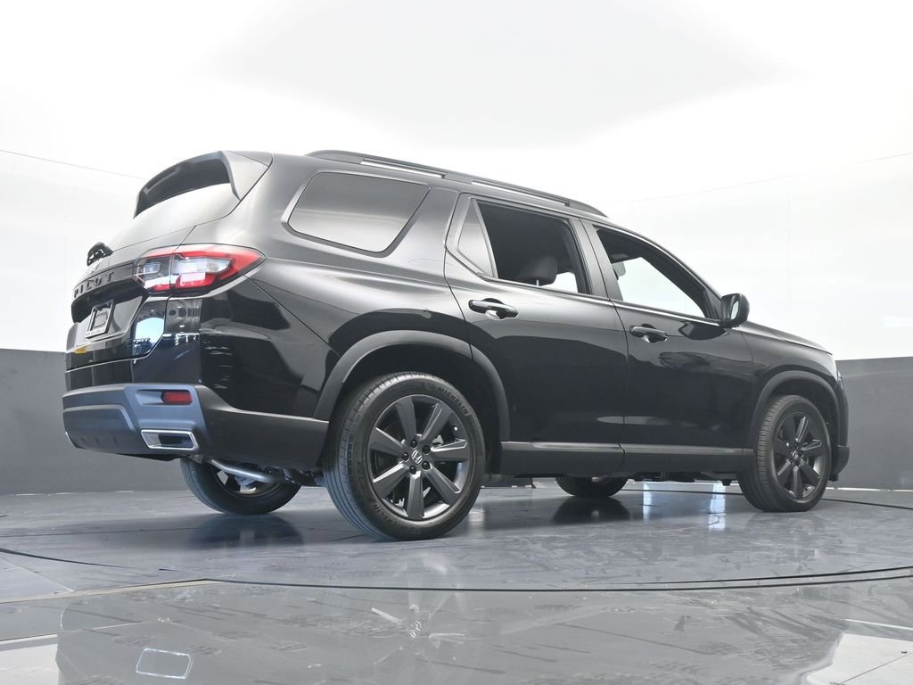 Used 2023 Honda Pilot Sport image 62