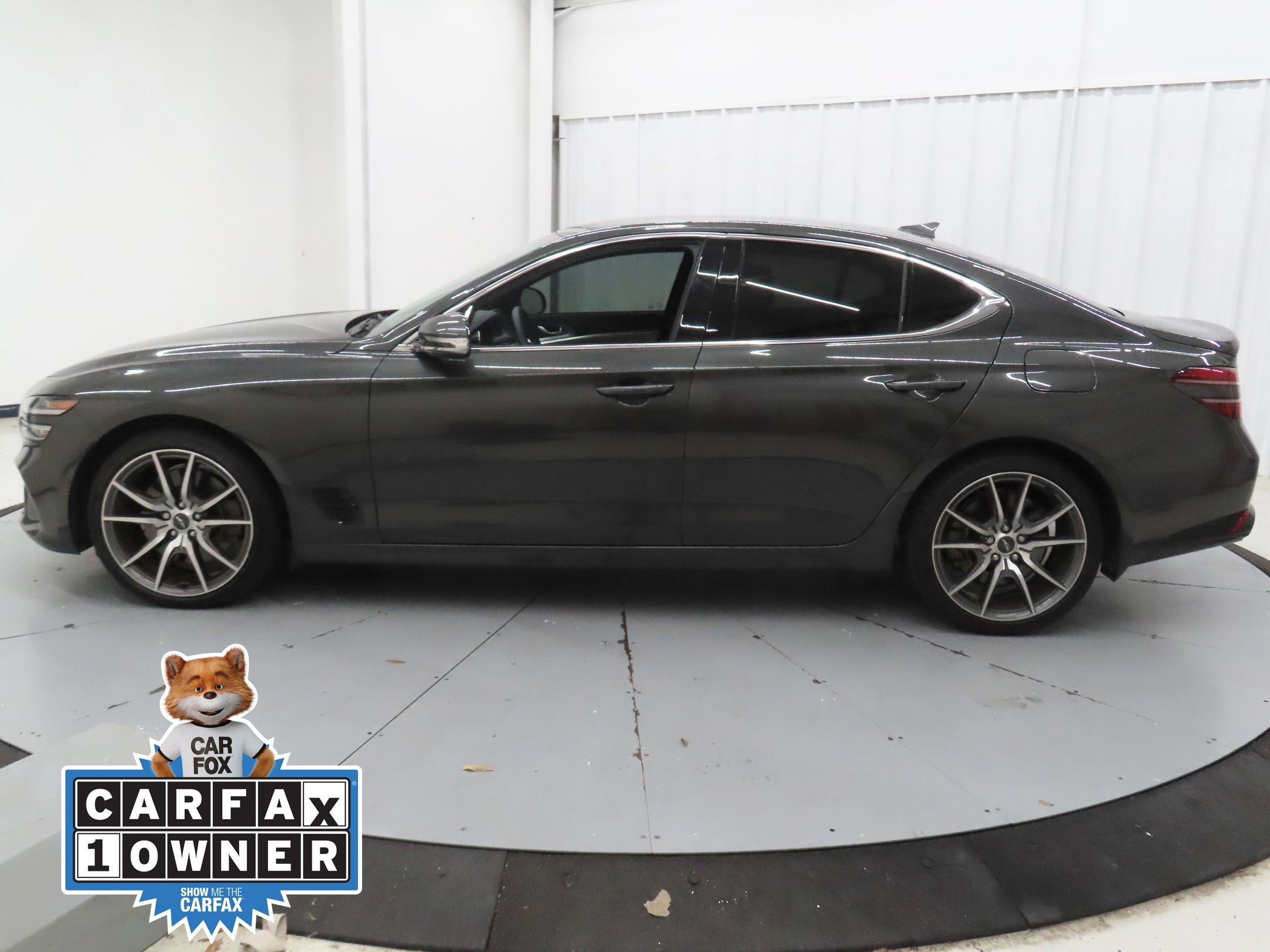 Used 2023 Genesis G70 3.3T RWD image 7