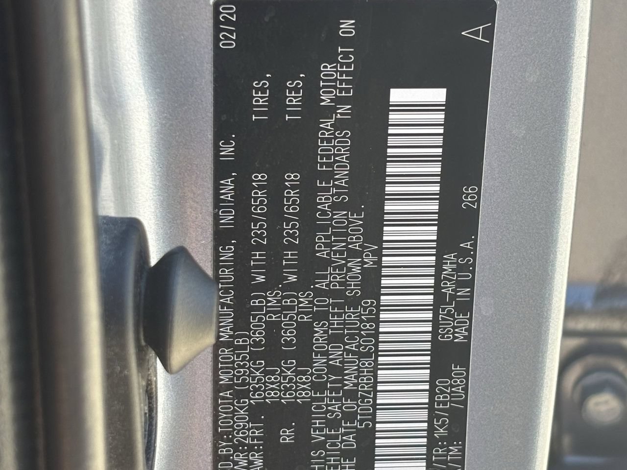 Used 2020 Toyota Highlander XLE AWD/4WD image 31