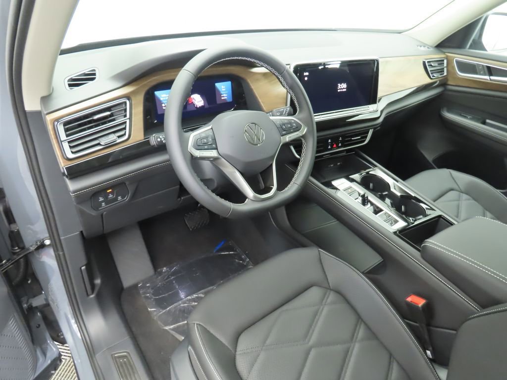 New 2026 Volkswagen Atlas SE image 9