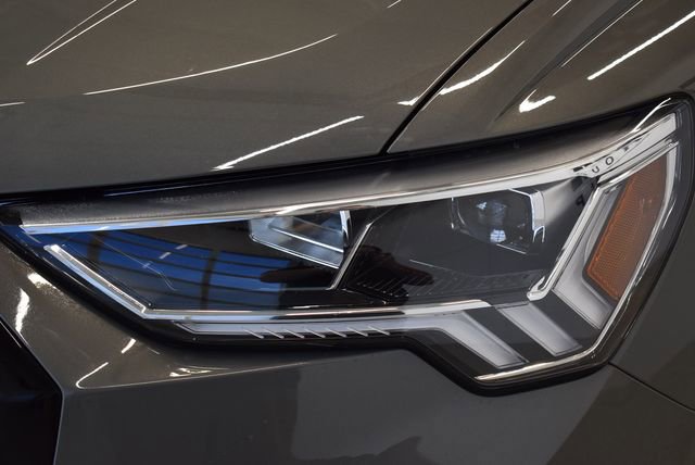 Used 2024 Audi Q3 2.0T Premium Plus image 15