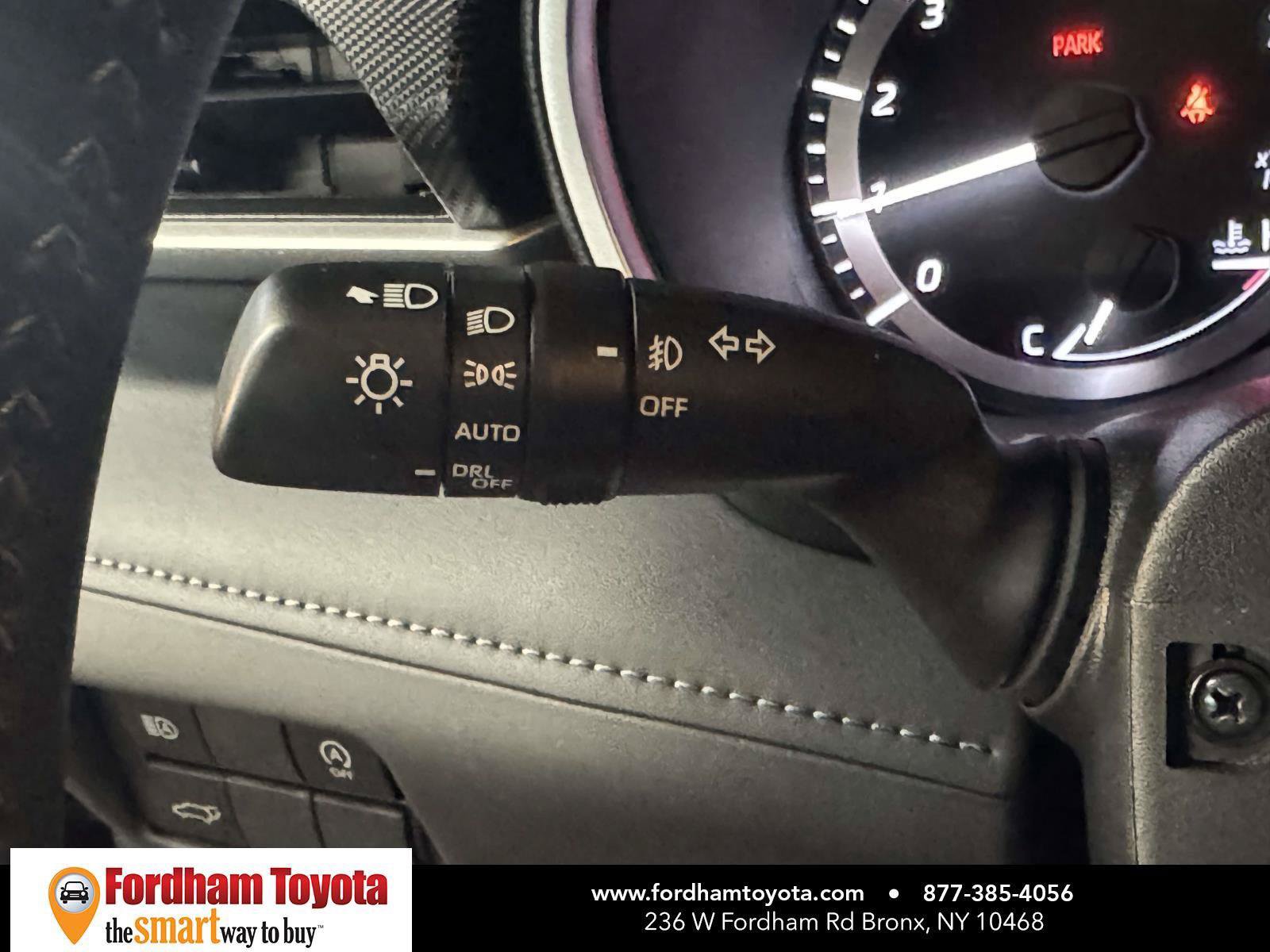 Used 2023 Toyota Highlander XSE AWD/4WD image 24