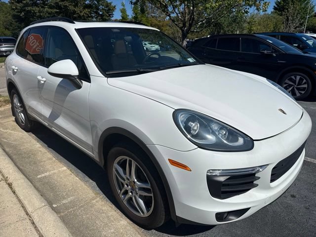 Used 2016 Porsche Cayenne AWD/4WD image 3