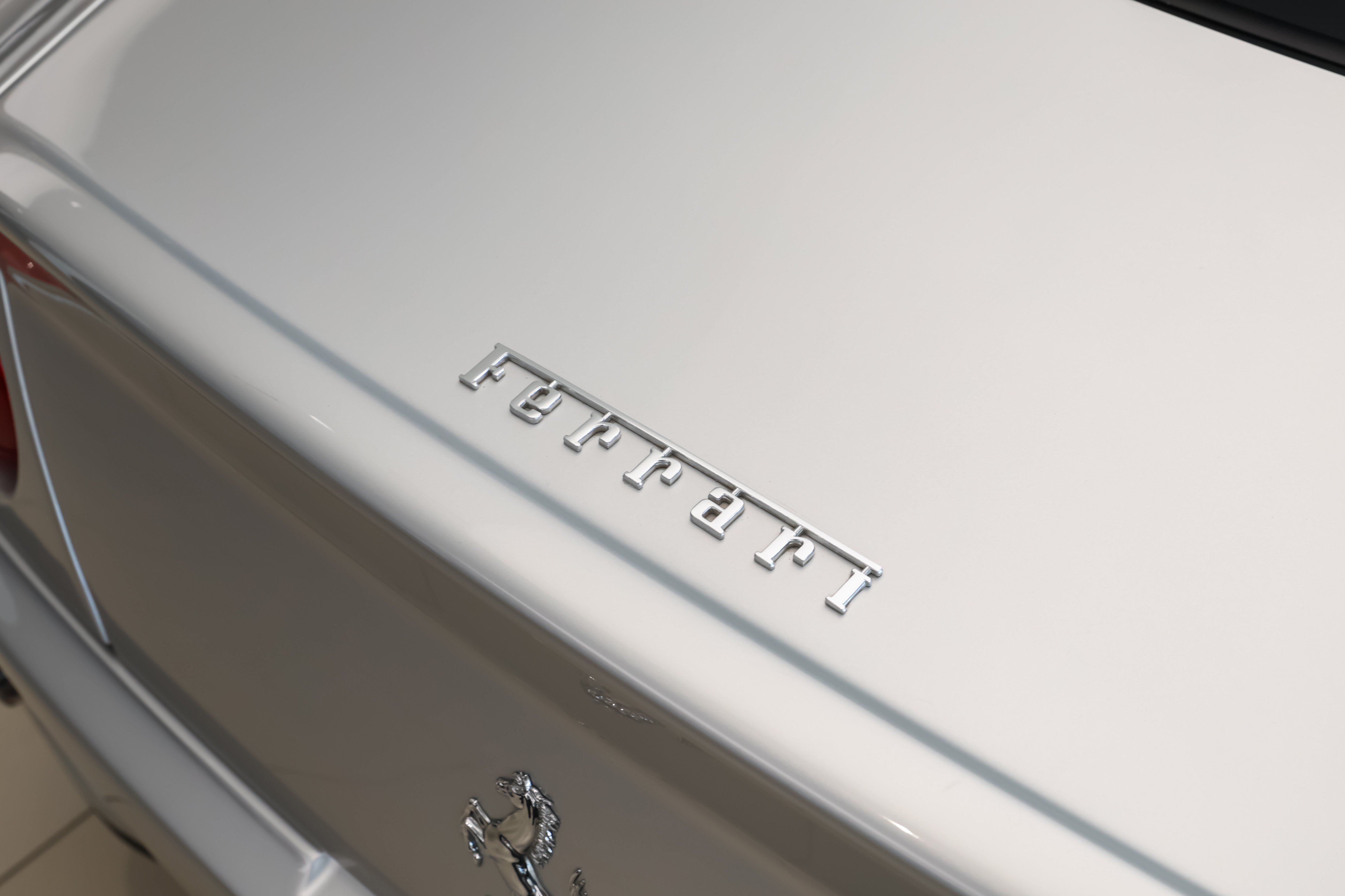 Used 1998 Ferrari 550 Maranello Coupe RWD image 37