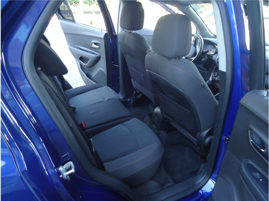 Used 2017 Chevrolet Trax LS FWD image 13