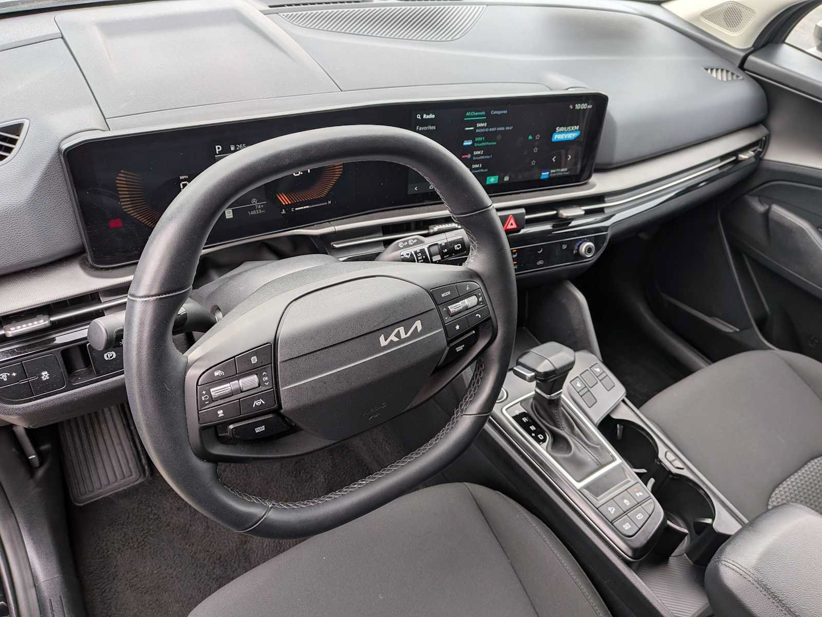 Used 2026 Kia Sportage LX AWD/4WD image 2
