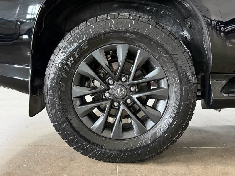 Used 2022 Lexus GX 460 Premium AWD/4WD image 9