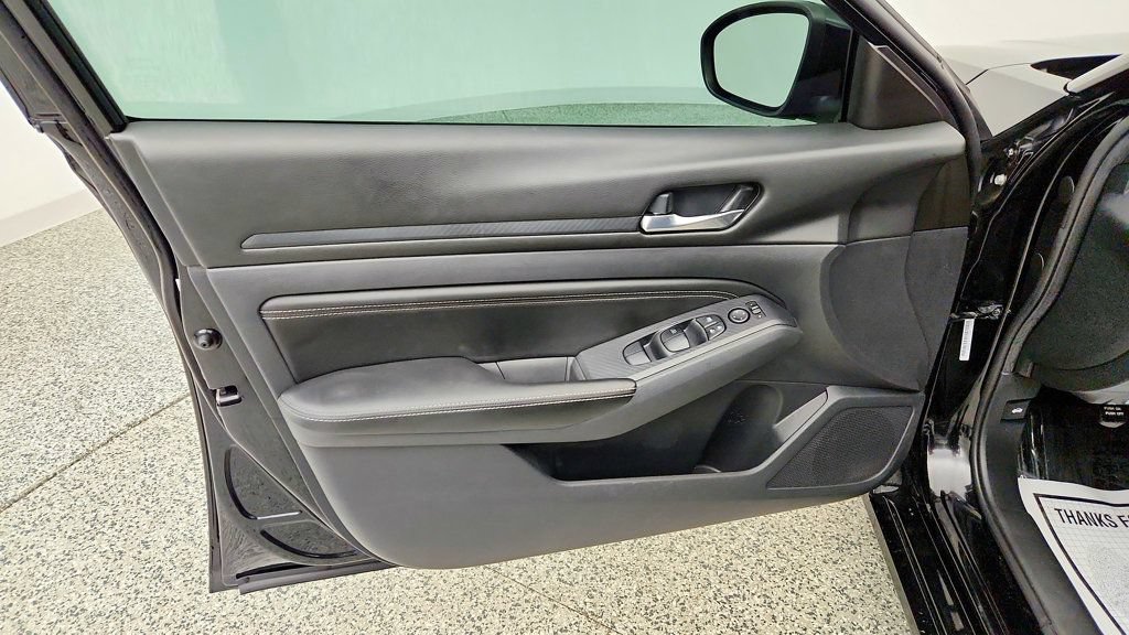 Used 2019 Nissan Altima 2.5 S FWD image 10