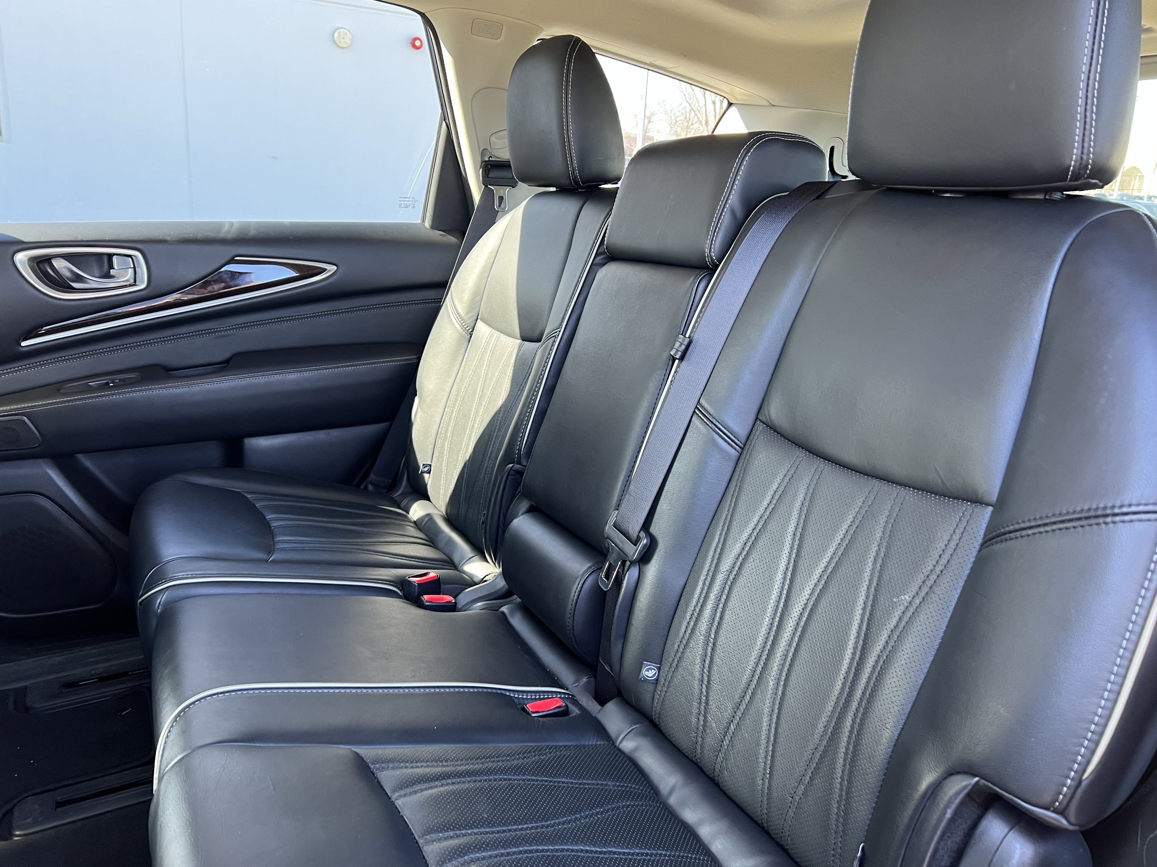 Used 2017 INFINITI QX60 AWD Hybrid image 33