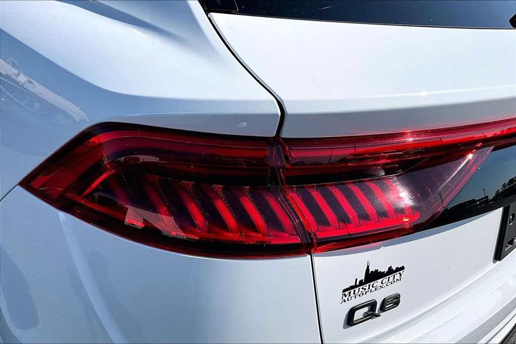 Used 2020 Audi Q8 Premium Plus w/ Premium Plus Package AWD/4WD image 25