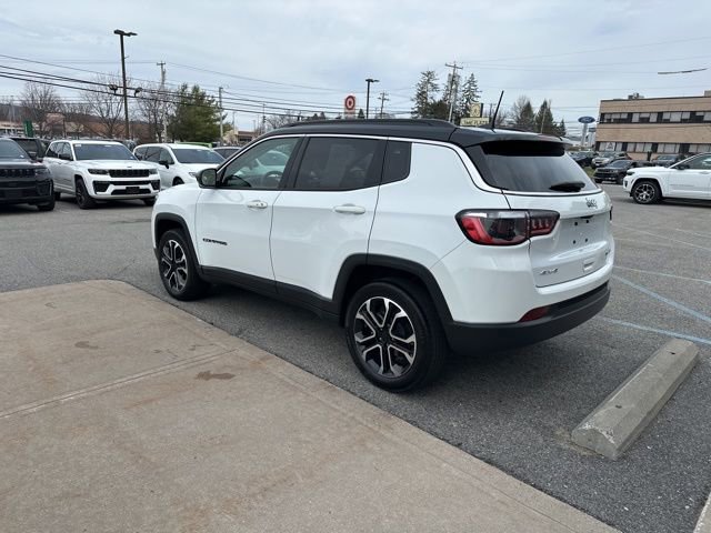 Certified 2022 Jeep Compass Limited image 5