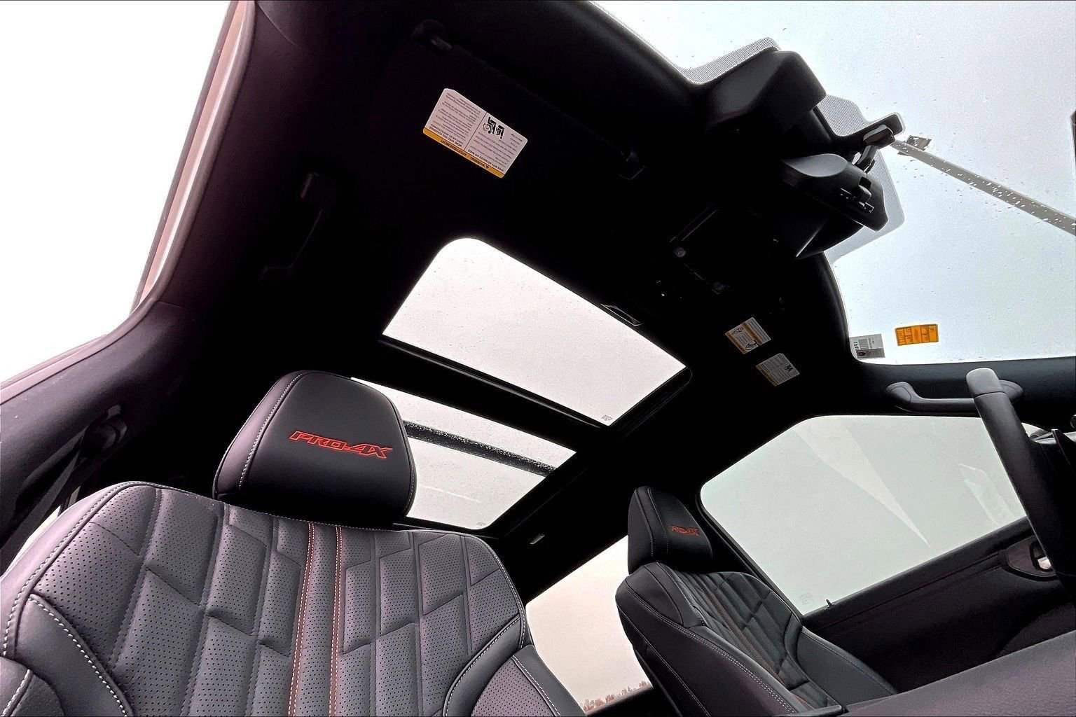 Used 2025 Nissan Armada PRO-4X w/ Pro-4X Premium Package image 30