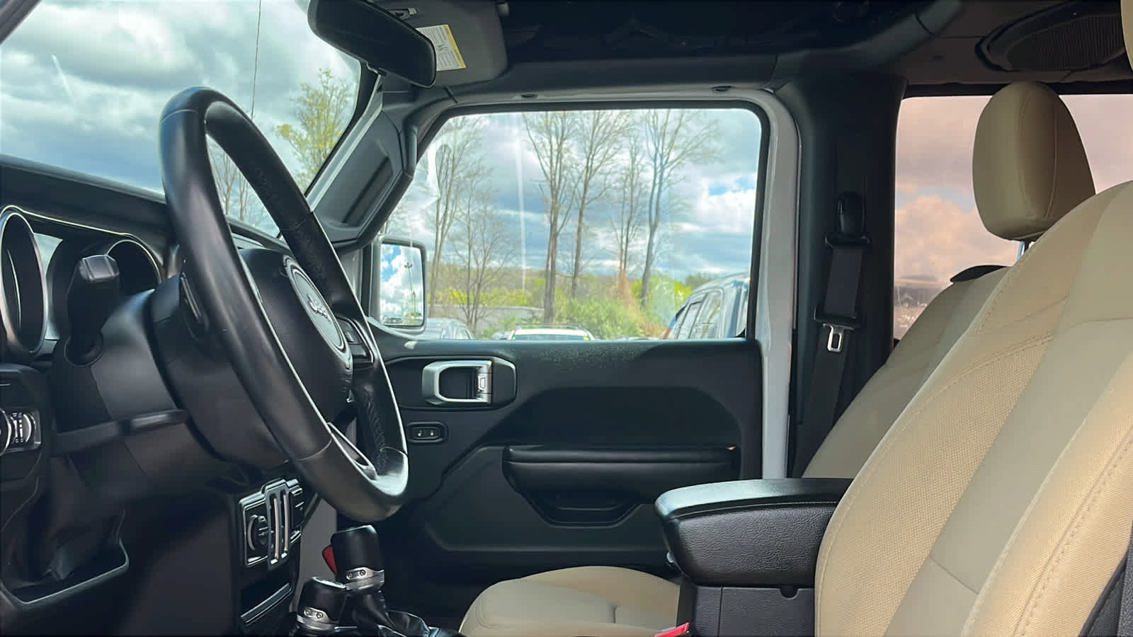 Used 2018 Jeep Wrangler Sport AWD/4WD image 12