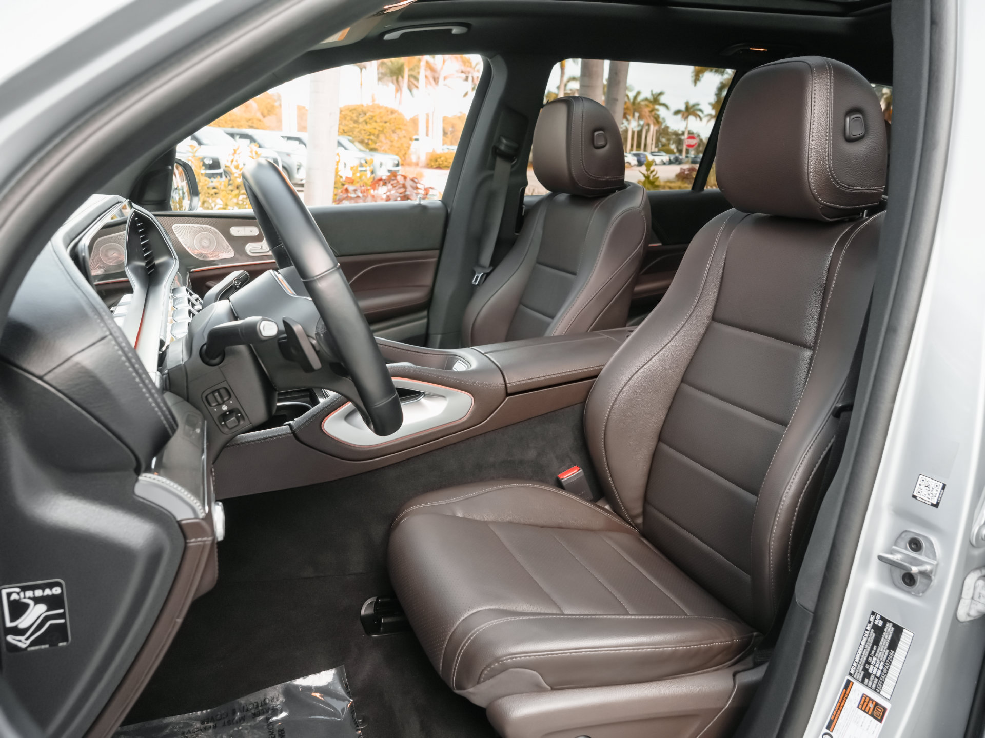 Used 2023 Mercedes-Benz GLS 450 4MATIC image 8