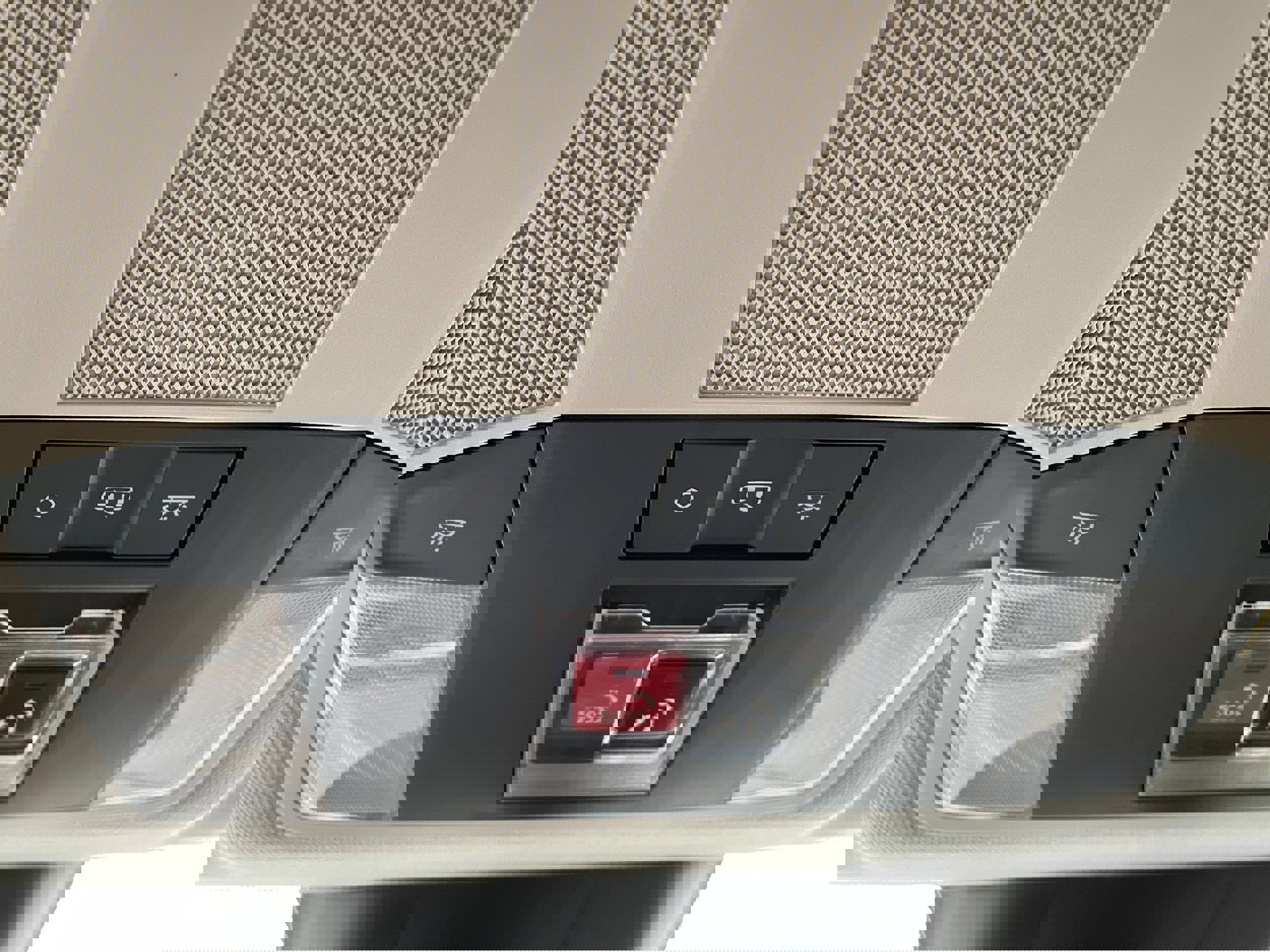 Used 2022 Mitsubishi Eclipse Cross AWD image 27