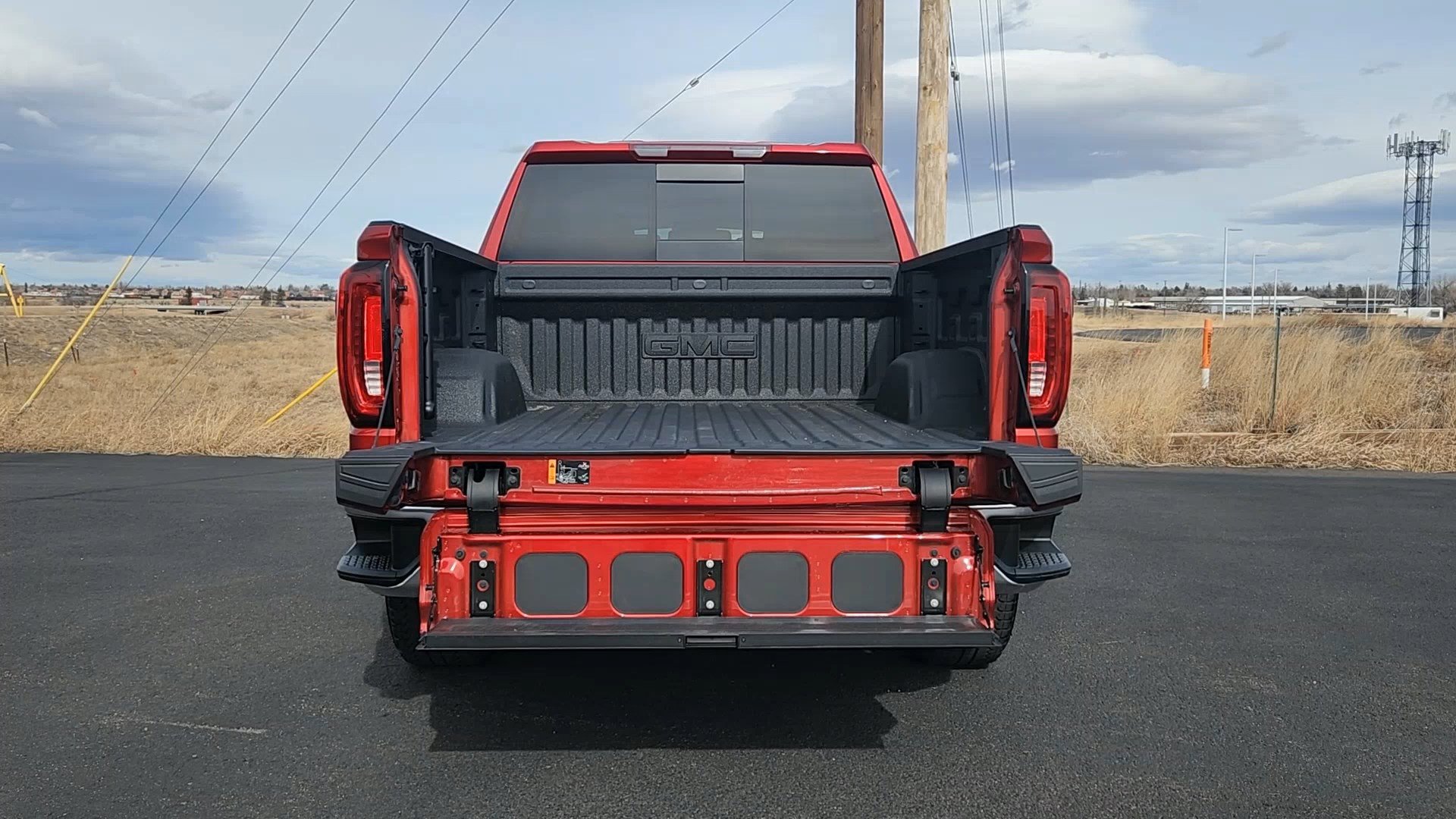 Used 2024 GMC Sierra 1500 SLT w/ SLT Premium Plus Package image 19