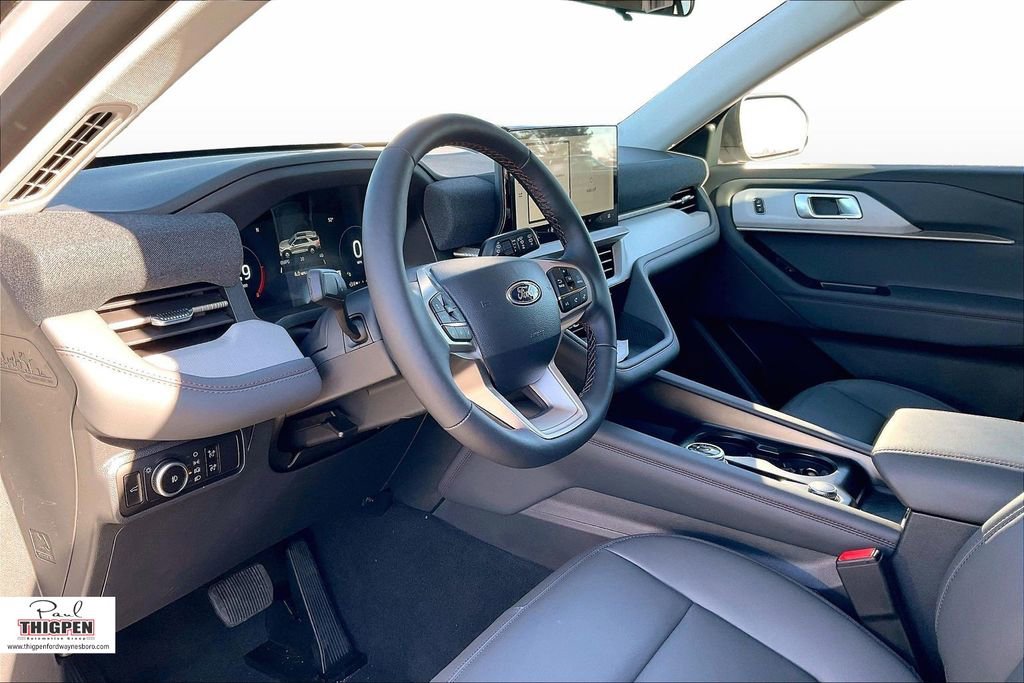 New 2026 Ford Explorer Active w/ Active Comfort Package image 6