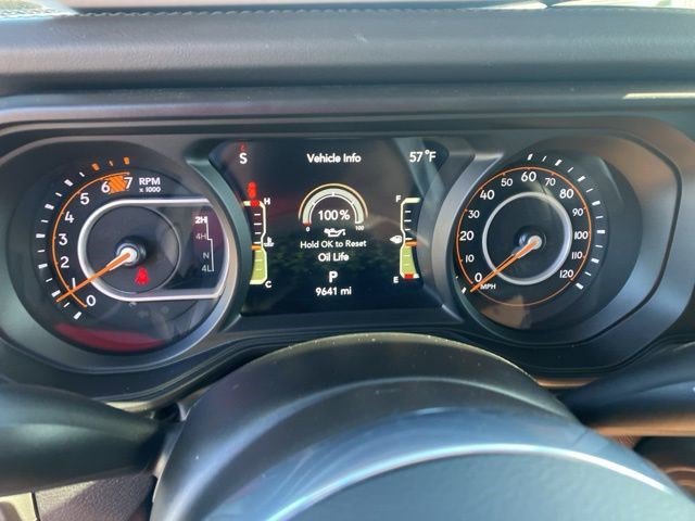 Certified 2025 Jeep Wrangler Unlimited Sahara AWD/4WD image 17